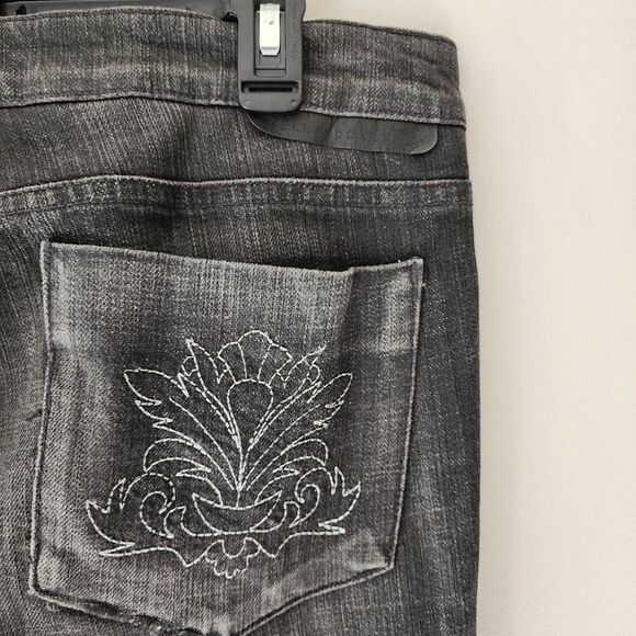 Stella McCartney Mid Rise Straight Leg Jeans (31) Black, Silver Button Detail - Picture 4 of 8